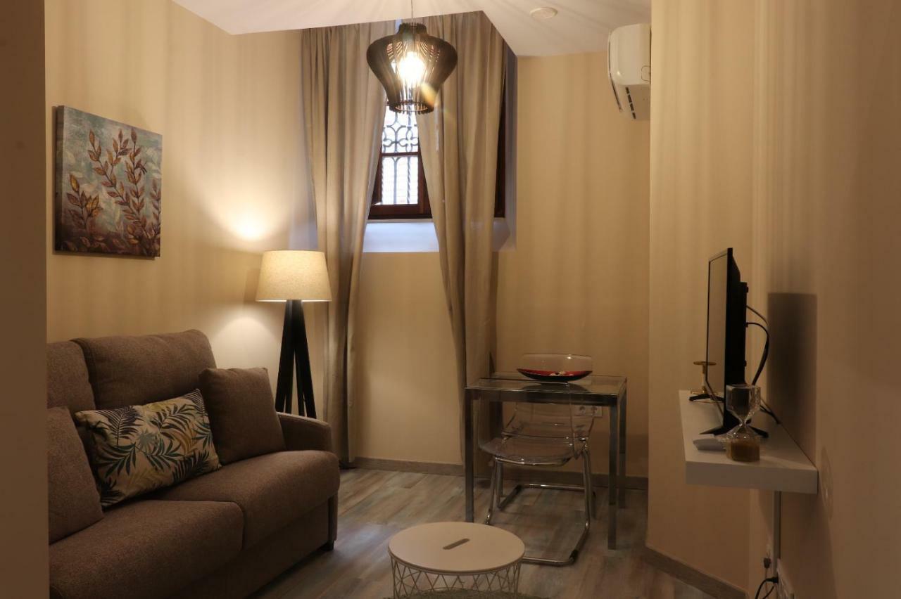 Apartamentos turísticos Desiree Arévalo Exterior foto